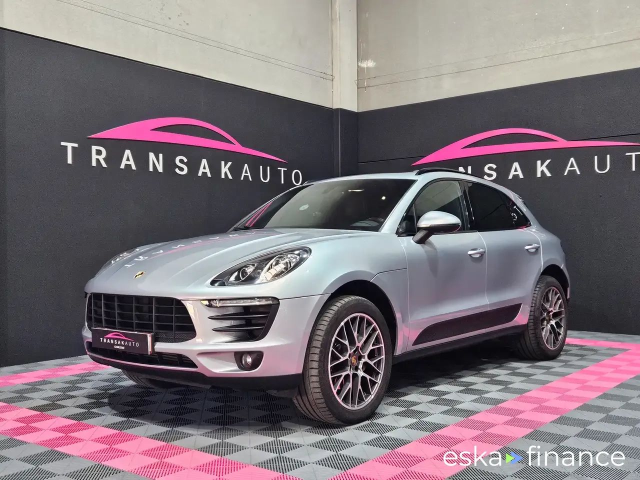 Lízing SUV Porsche Macan 2015
