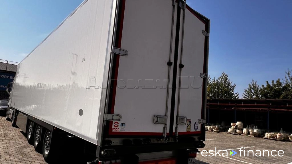 Semi-trailer Krone THERMOKING SLXI 300 2022