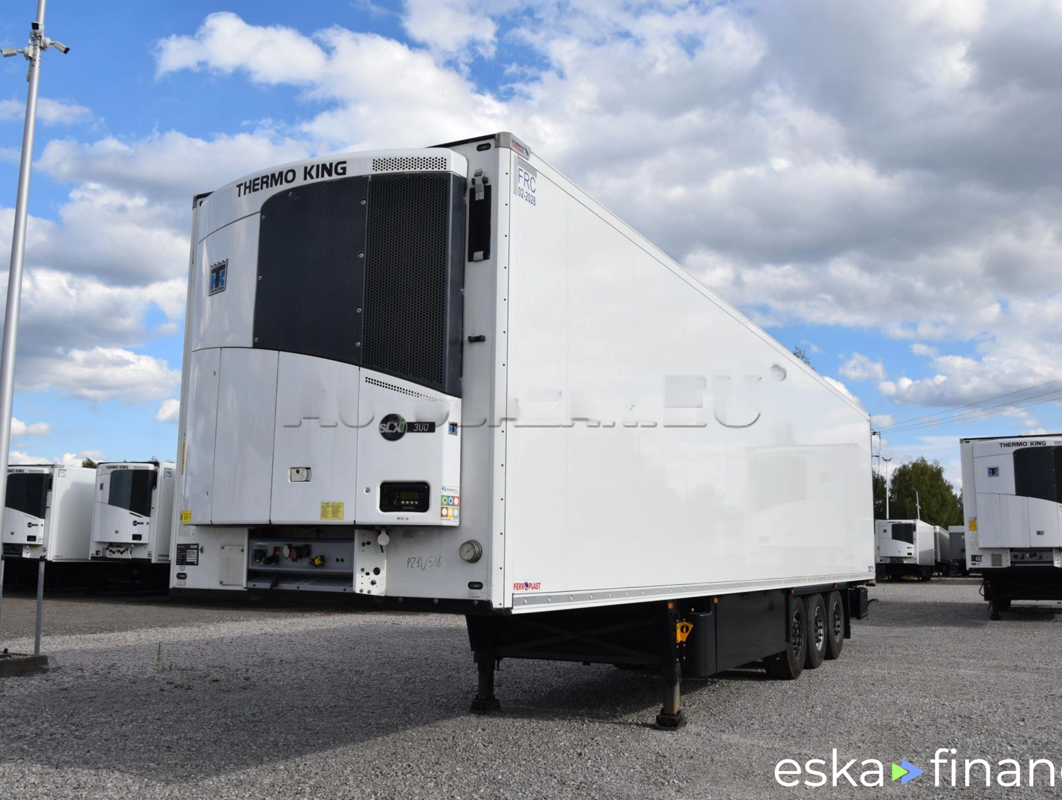 Leasing Semi-trailer THERMO KING SLXI 300 2022