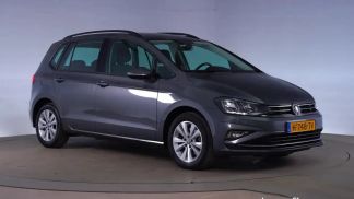 Financování Hatchback Volkswagen Golf Sportsvan 2019