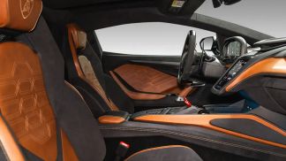 Leasing Coupe Lamborghini REVUELTO 2025