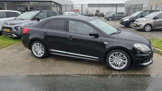 Lízing Sedan Suzuki Kizashi 2011