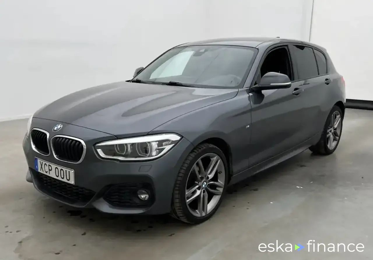 Lízing Sedan BMW 120 2019