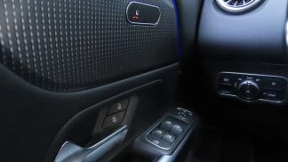 Lízing SUV MERCEDES GLB 200 2020