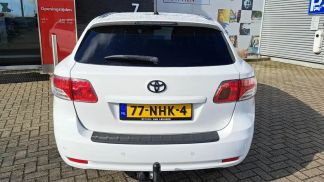 Leasing Wagon Toyota Avensis 2010