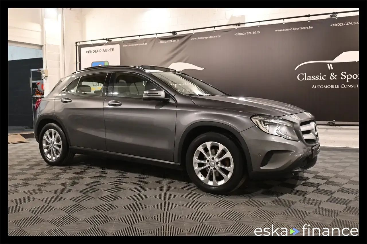 Leasing SUV MERCEDES GLA 200 2016