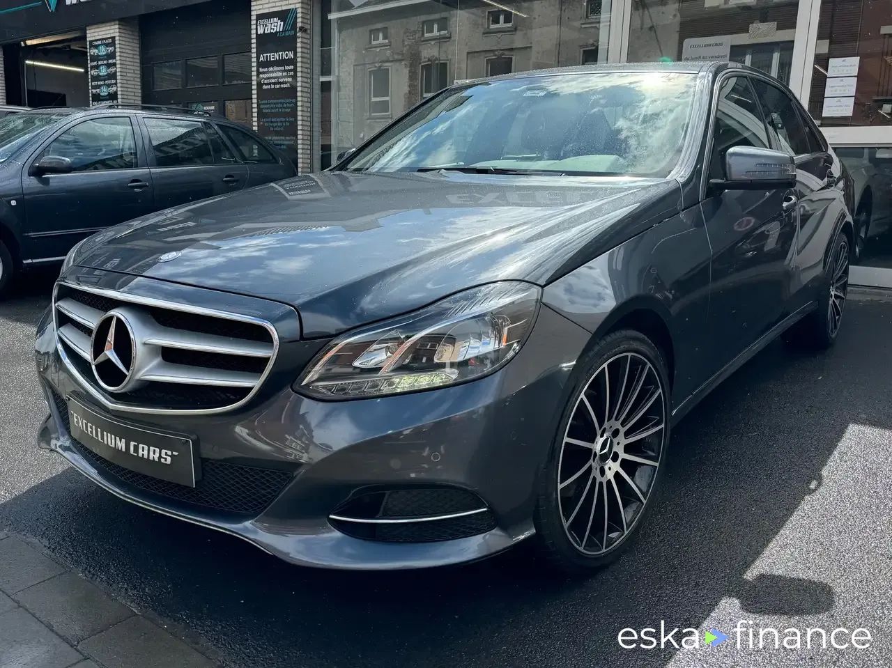 Lízing Sedan MERCEDES E 220 2014