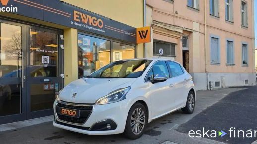 Peugeot 208 2016