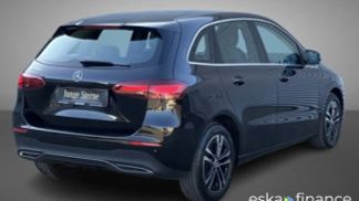 Financování Hatchback MERCEDES B 250 2023