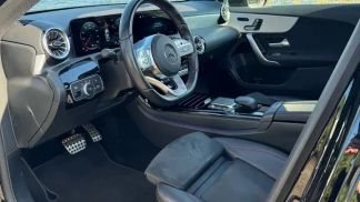 Lízing Sedan MERCEDES A 180 2021