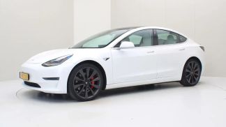 Lízing Sedan Tesla Model 3 2020