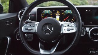 Lízing Sedan MERCEDES A 200 2019