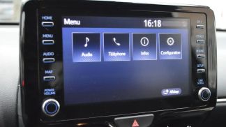 Leasing Sedan Toyota Yaris 2022
