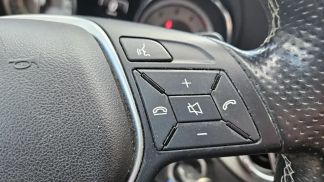 Lízing Sedan MERCEDES CLA 200 2013