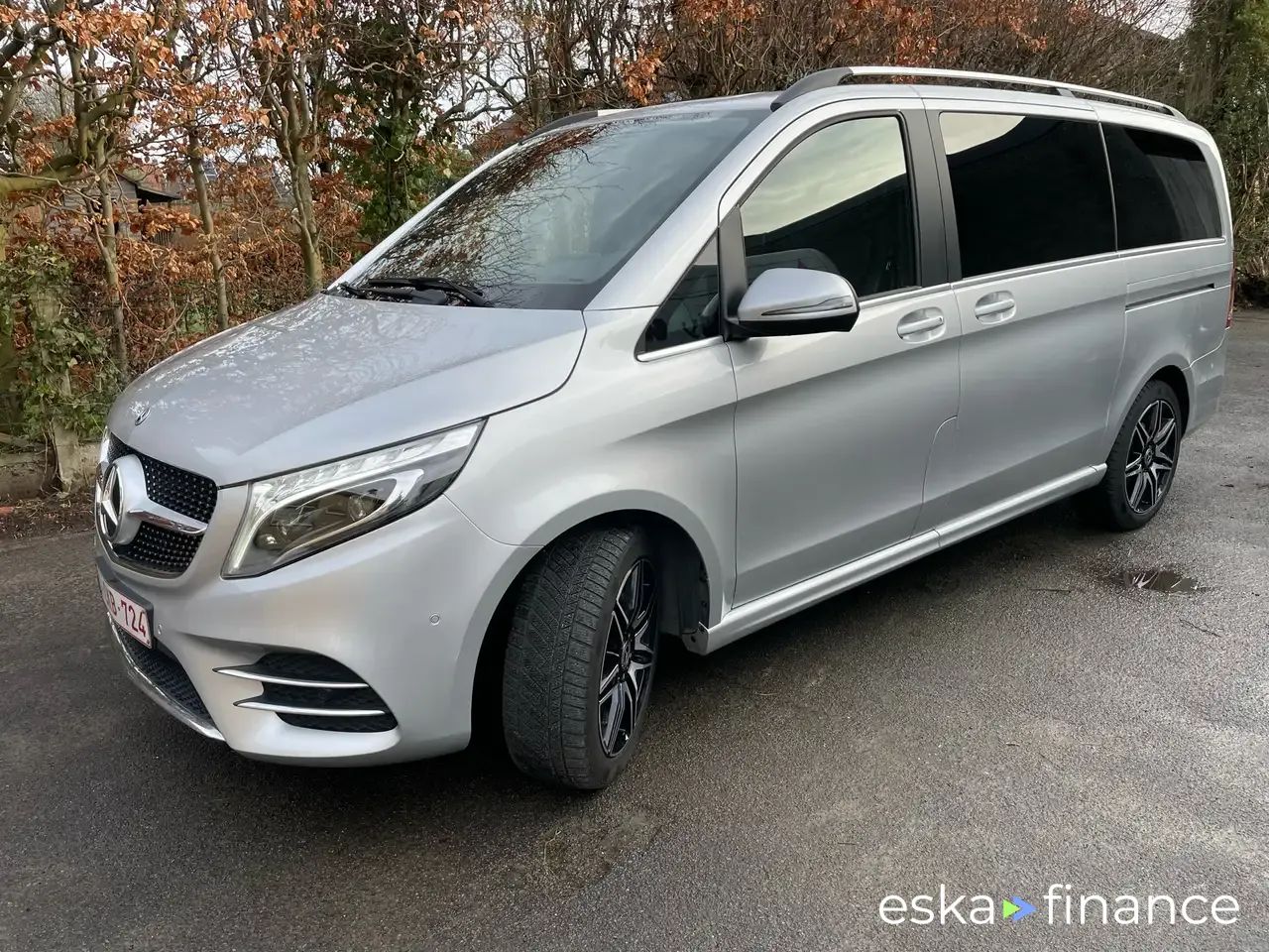 Leasing Hatchback MERCEDES V 300 2021