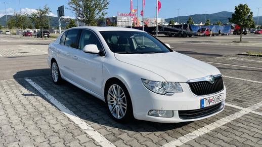 Skoda Superb 2012