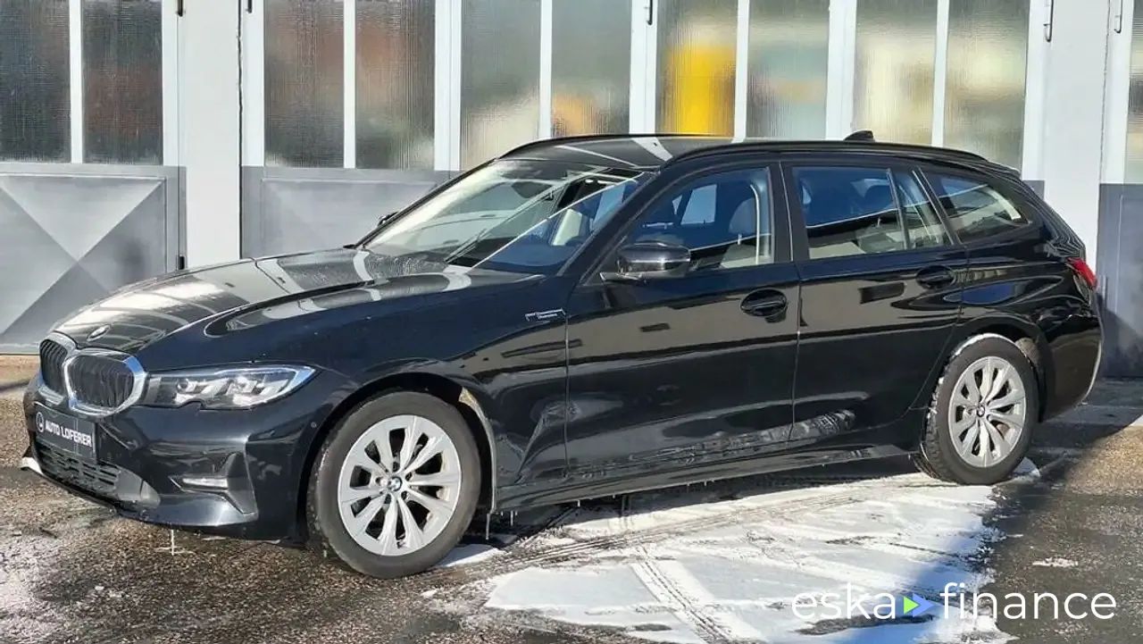 Finansowanie Wóz BMW 318 2021