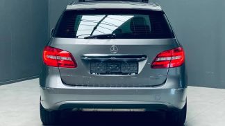 Lízing Hatchback MERCEDES B 180 2014