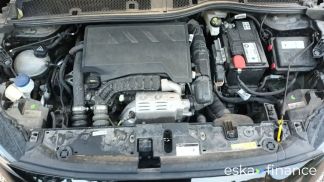 Lízing Hatchback Peugeot 208 2020