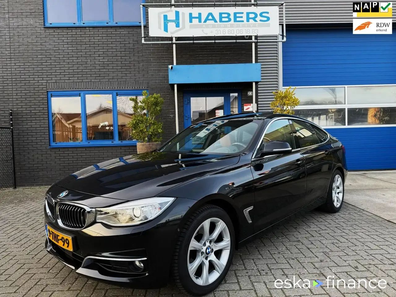 Financování Hatchback BMW 328 2014