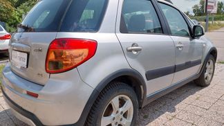 Hatchback Suzuki SX4 2012