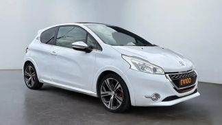 Lízing Hatchback Peugeot 208 2013