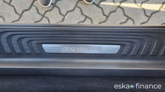 Lízing Hatchback MERCEDES V 300 2020