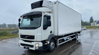 Finansowanie Specjalna ciężarówka Volvo FL240 2013