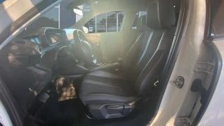 Lízing SUV Peugeot E-2008 2020