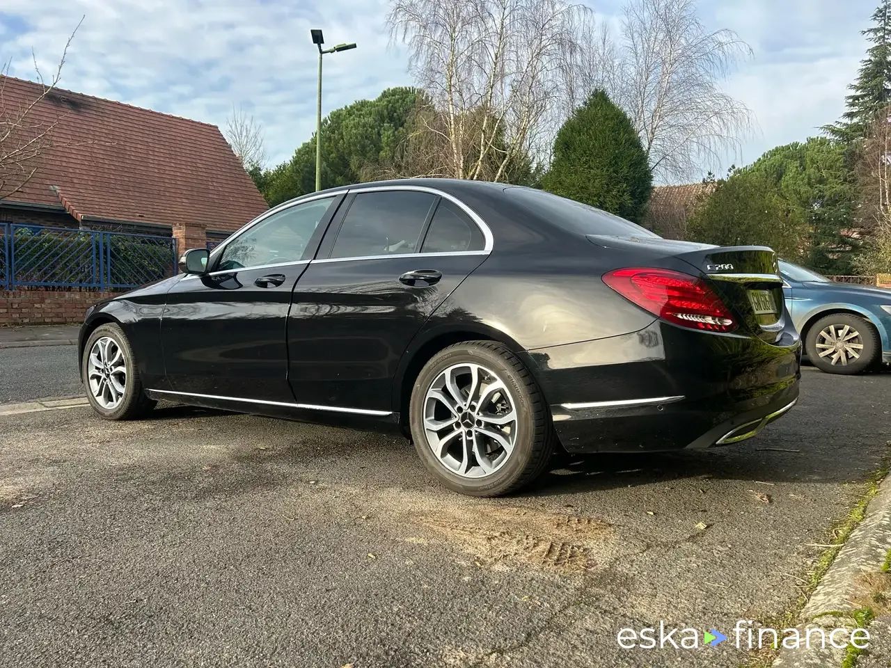 Lízing Sedan MERCEDES C 200 2015