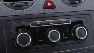 Lízing Hatchback Volkswagen Caddy 2013
