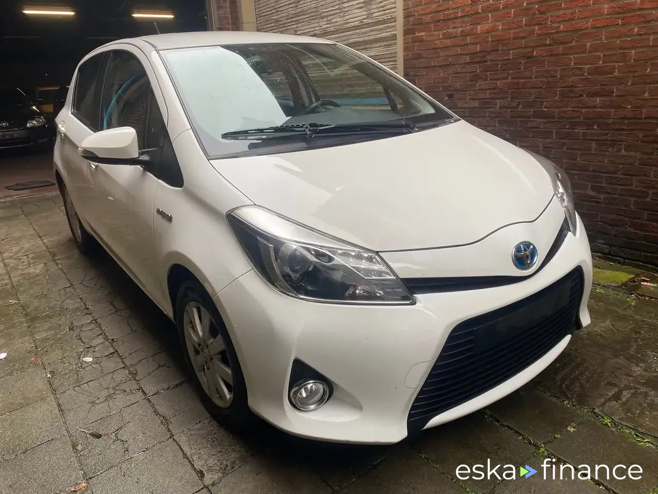 Leasing Passenger transport Toyota Yaris 2014