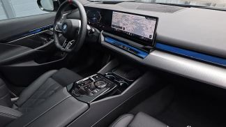 Lízing Sedan BMW I5 2023