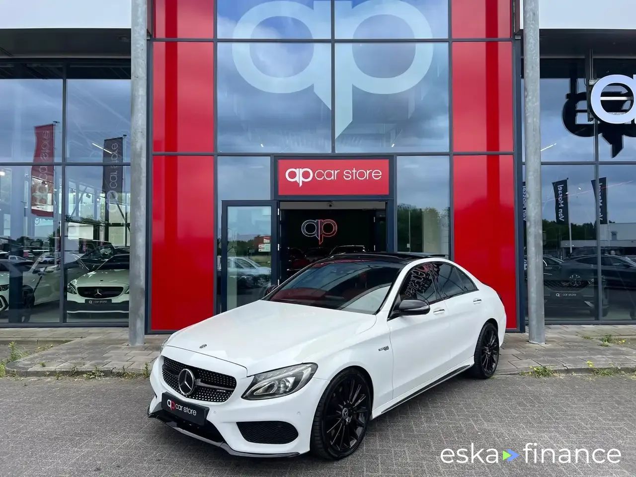 Lízing Sedan MERCEDES C 450 2016