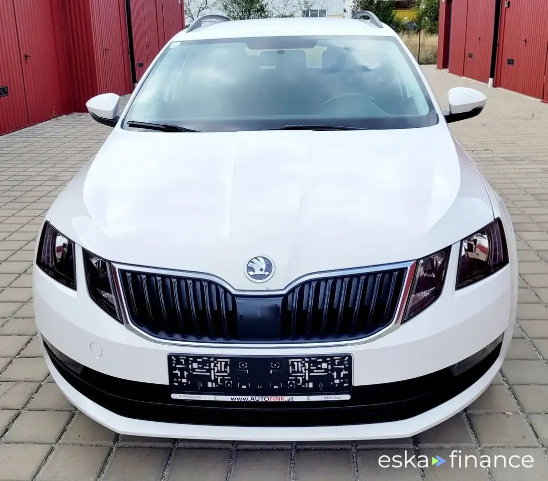 Sedan Skoda Octavia 2018