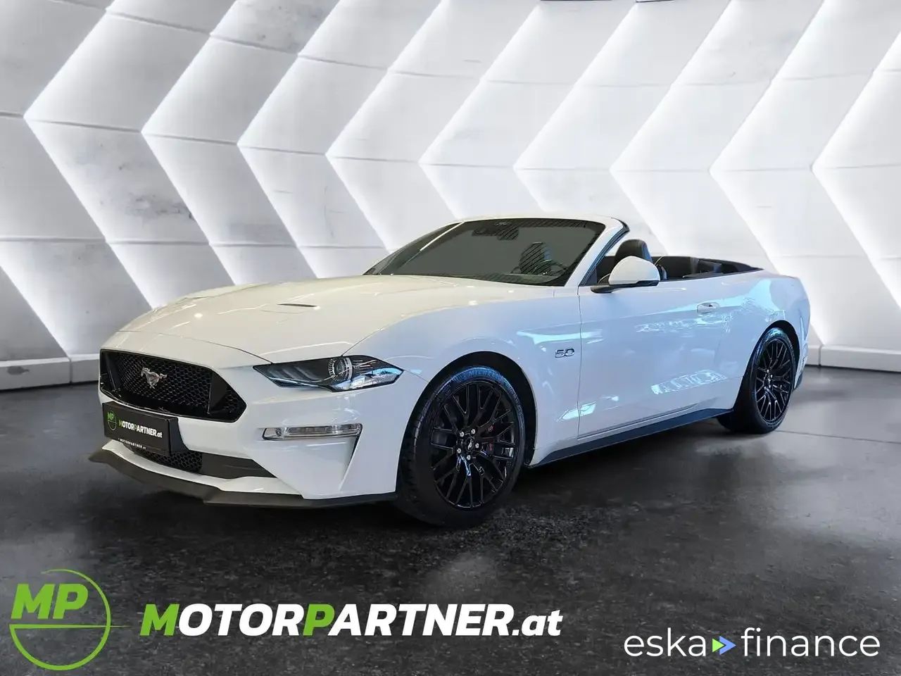 Leasing Convertible Ford Mustang 2024