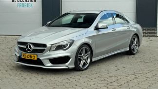 Lízing Sedan MERCEDES CLA 180 2016