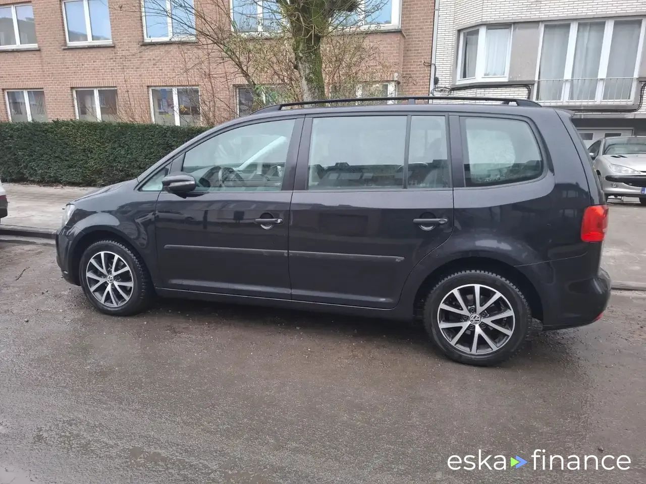 Financování Hatchback Volkswagen Touran 2012