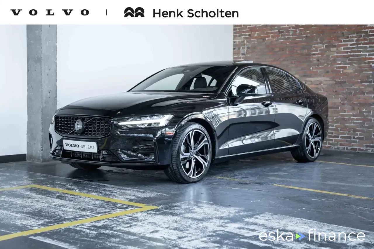 Lízing Sedan Volvo S60 2024