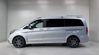 Financování Hatchback MERCEDES V 250 2018