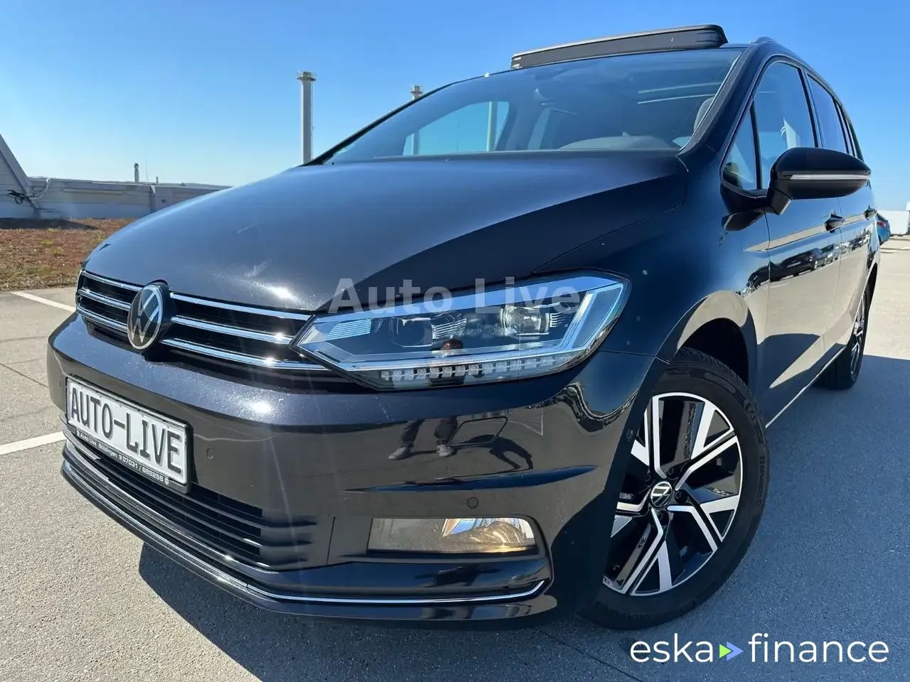 Lízing Hatchback Volkswagen Touran 2022