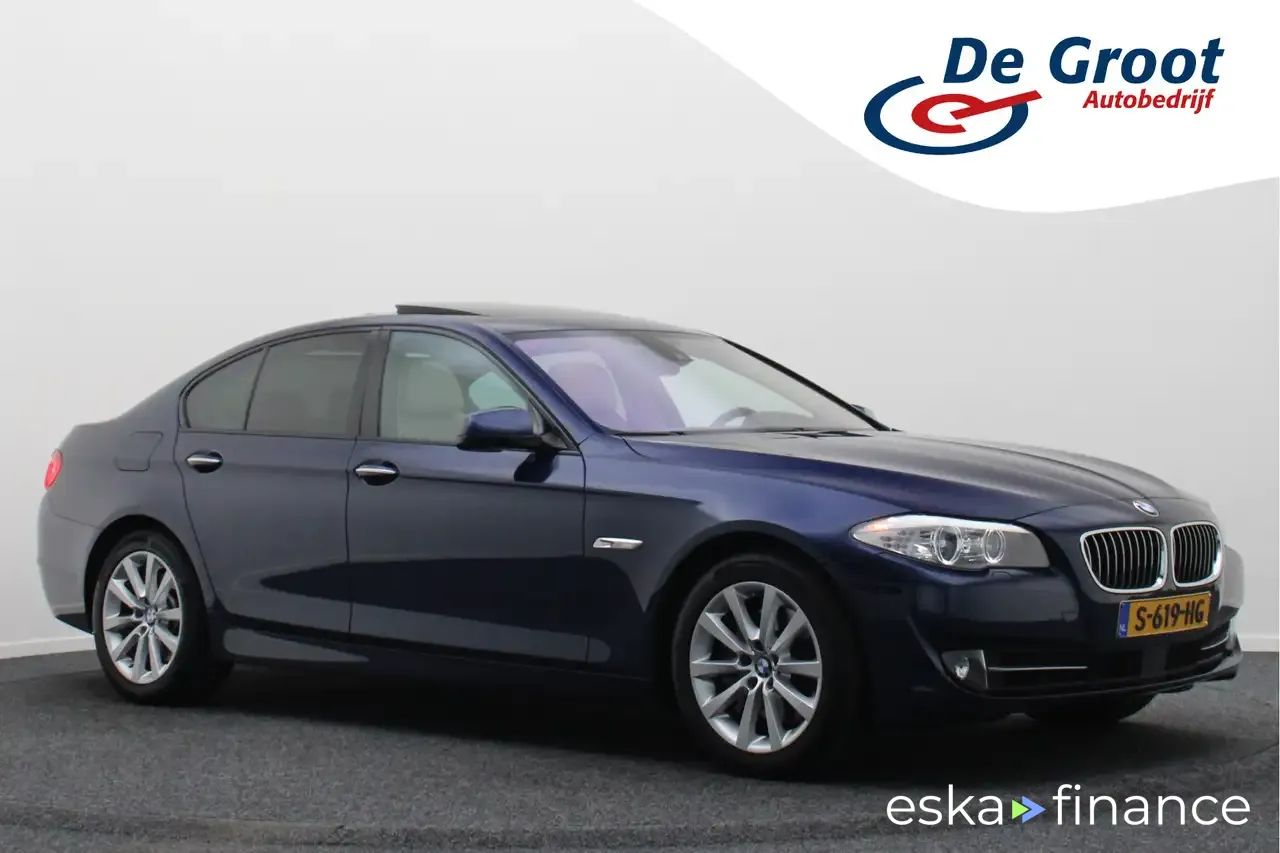 Lízing Sedan BMW 535 2010