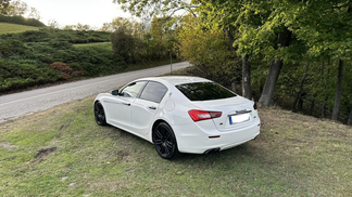 Lízing Sedan Maserati Ghibli 2015