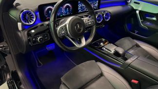 Lízing Sedan MERCEDES A 250 2021