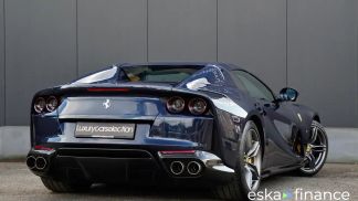 Leasing Convertible Ferrari 812 2025