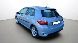 Leasing Sedan Toyota Auris 2011