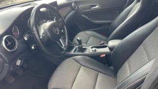 Lízing Sedan MERCEDES CLA 180 2015