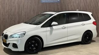 Leasing Hatchback BMW 220 2015