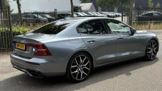 Lízing Sedan Volvo S60 2021
