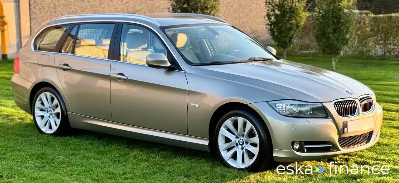 Leasing Wagon BMW 325 2011